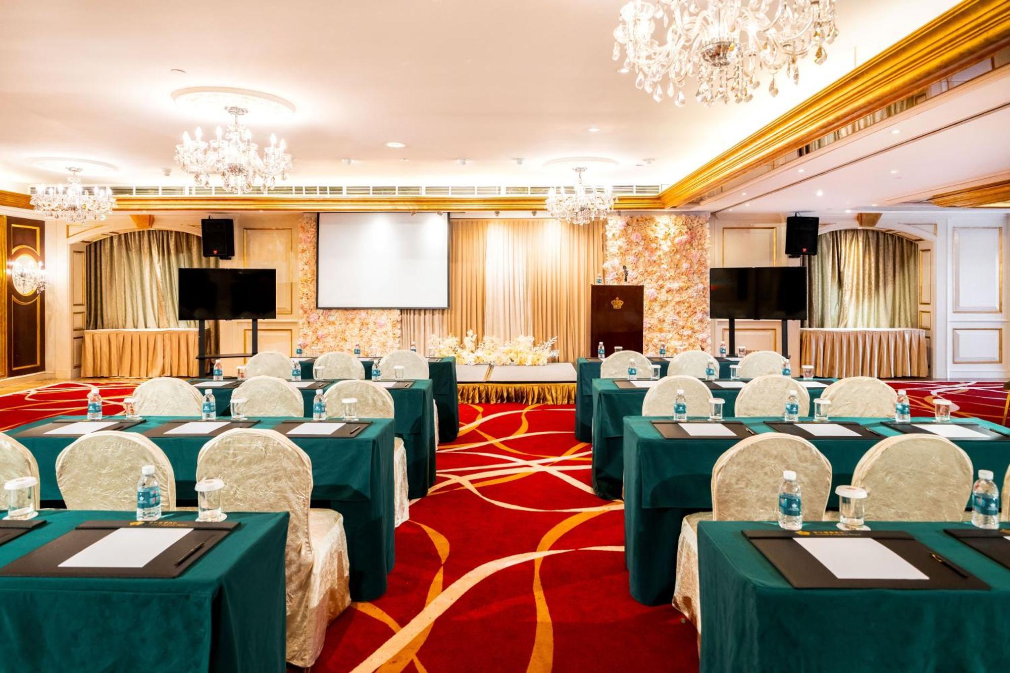 Grand Emperor Hotel Macau Buitenkant foto